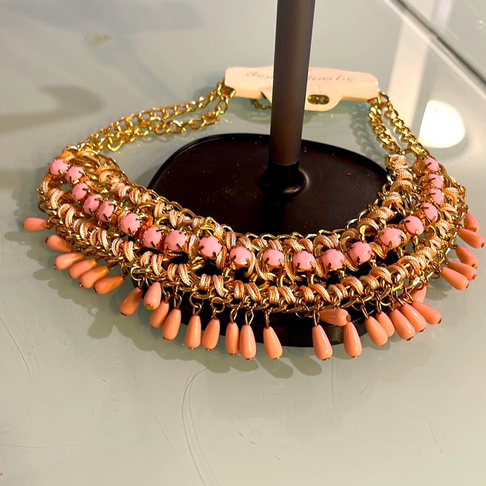 NWT- Vintage Chunky Beaded Necklace